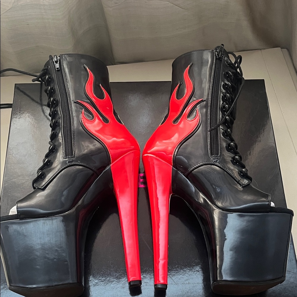 Hustler Hollywood Black and Red Flame Heels